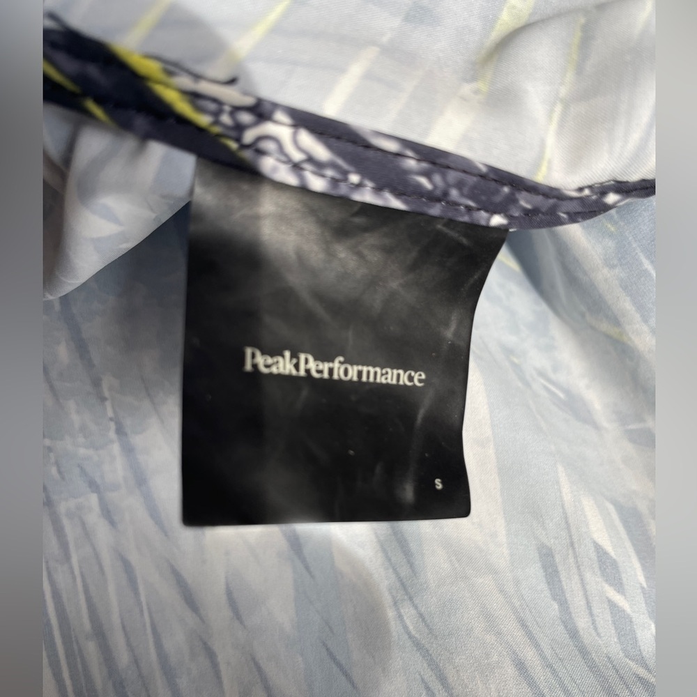 Peak Performance Fremont athletic Jacket - Picture 8 of 8